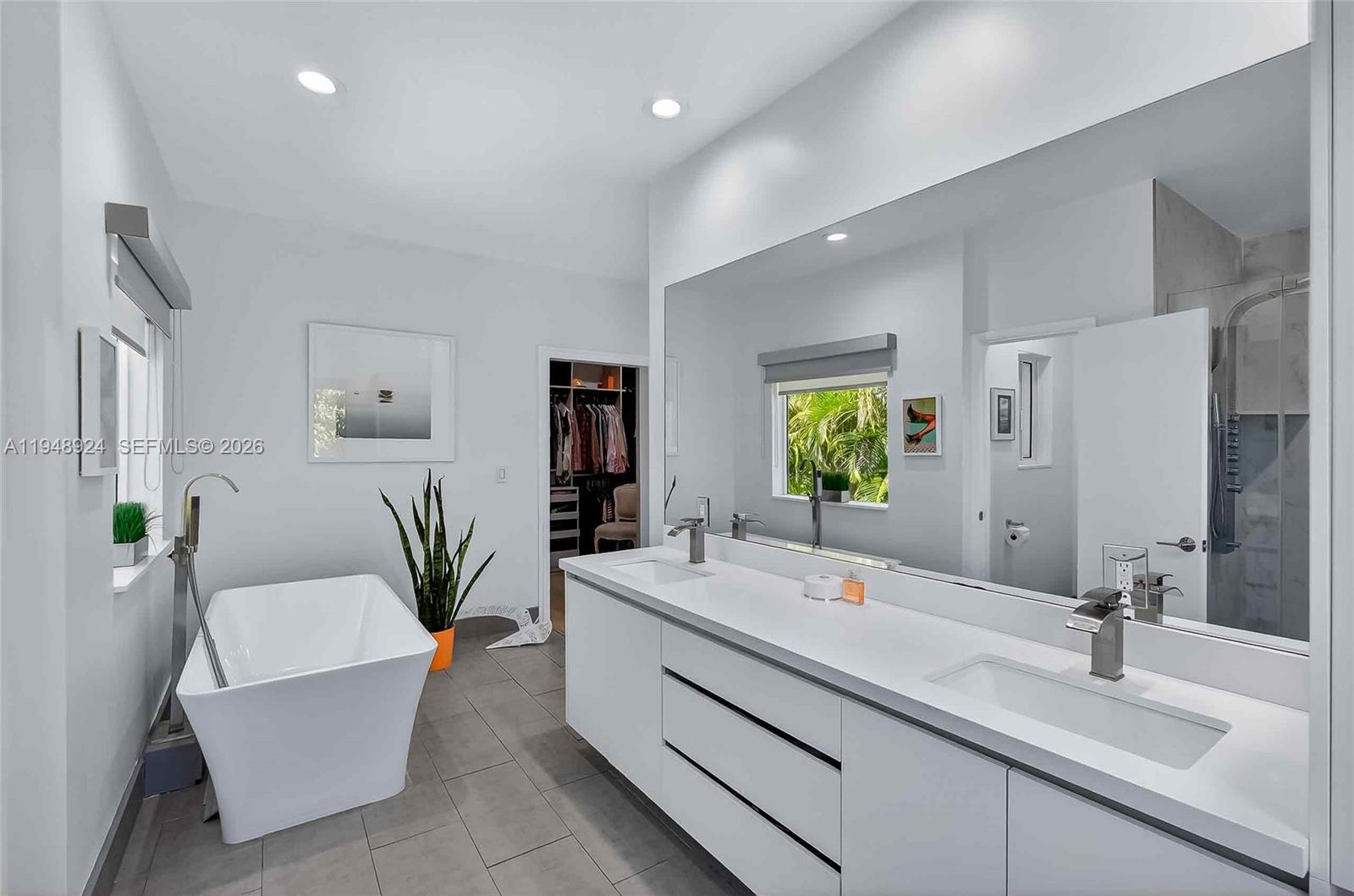 831 NE 109th St Biscayne Park, FL 33161