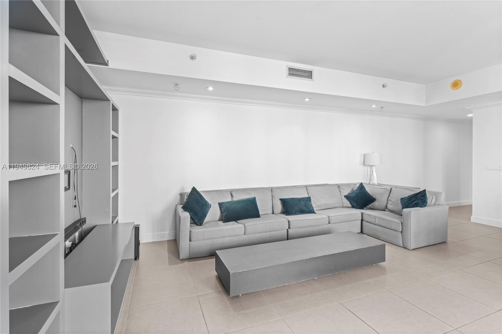 image Latitude on the River11