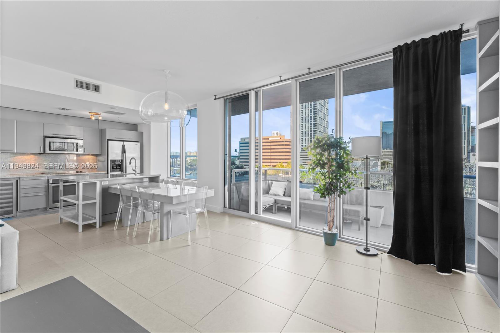 image Latitude on the River4