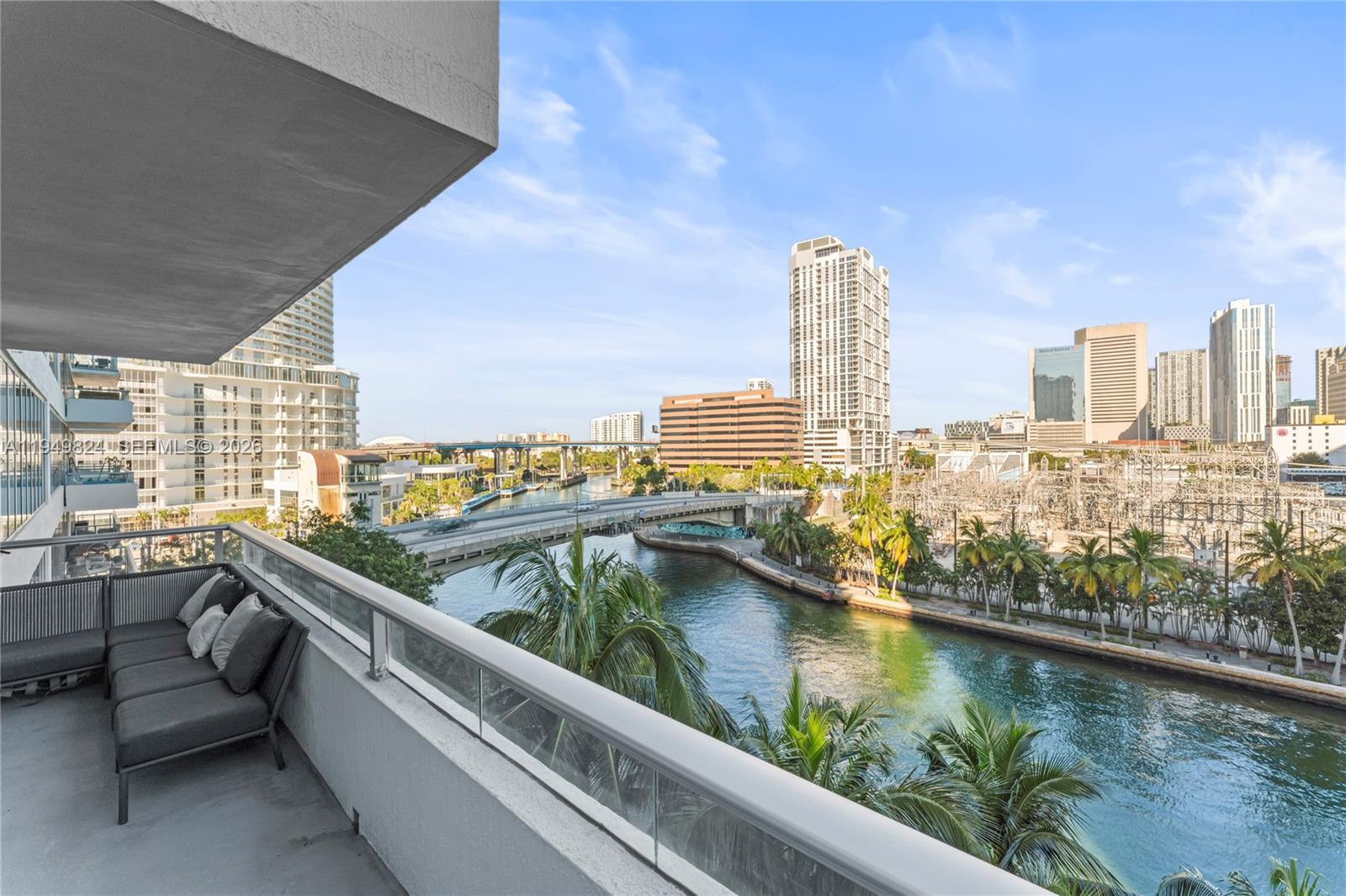 image Latitude on the River8