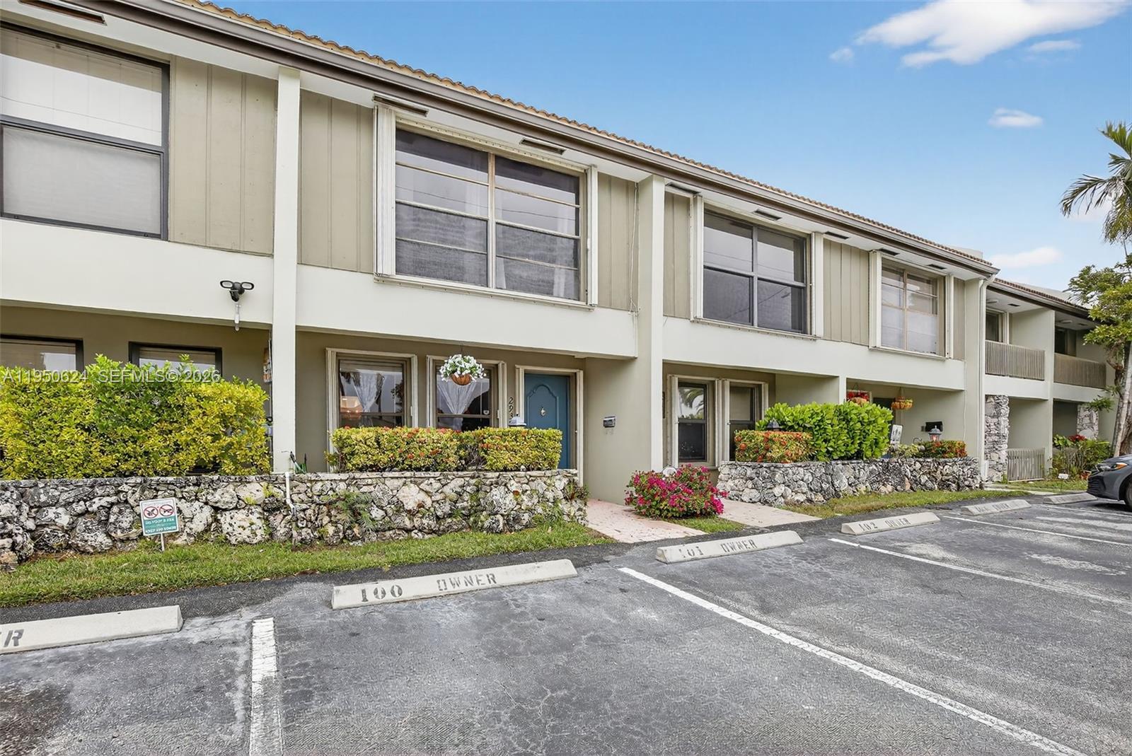 2939 NE 60th St #2939