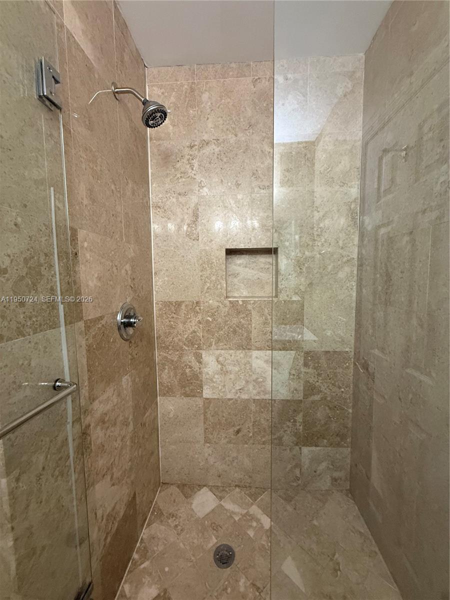 8435 Crespi Blvd #5 Miami Beach, FL 33141