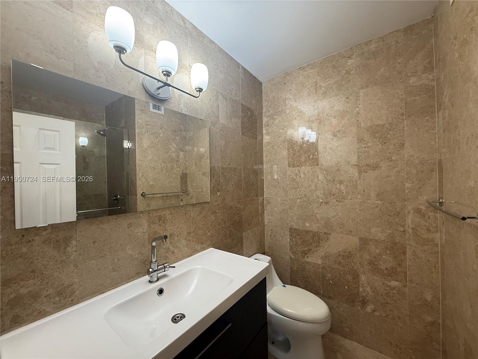 8435 Crespi Blvd #5 Miami Beach, FL 33141