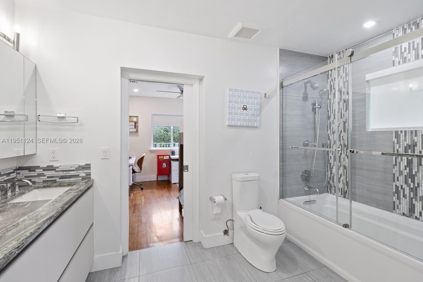 5601 Maggiore St Coral Gables, FL 33146