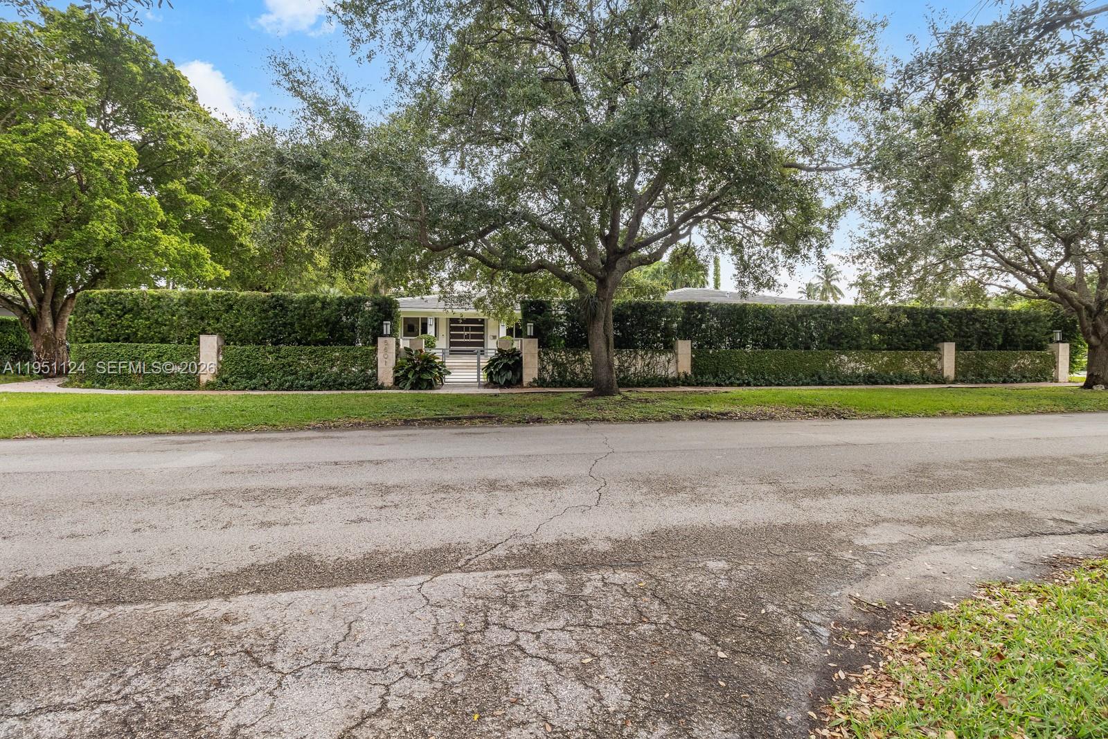 5601 Maggiore St Coral Gables, FL 33146