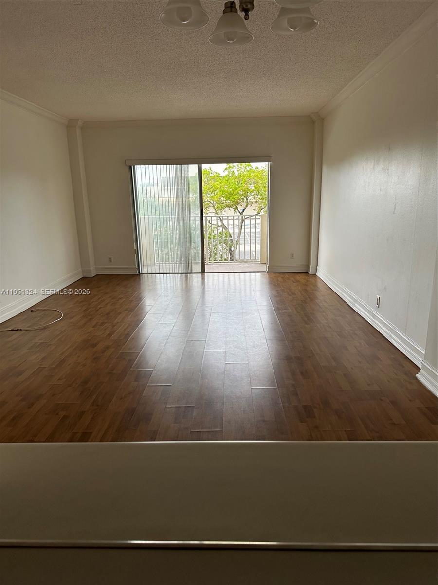 1455 N Treasure Dr #2C