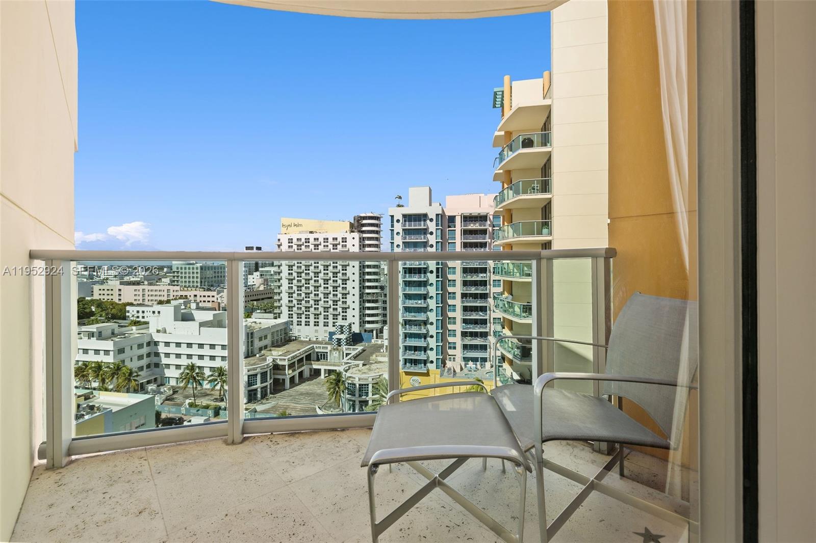 1455 Ocean Dr #1401 Miami Beach, FL 33139