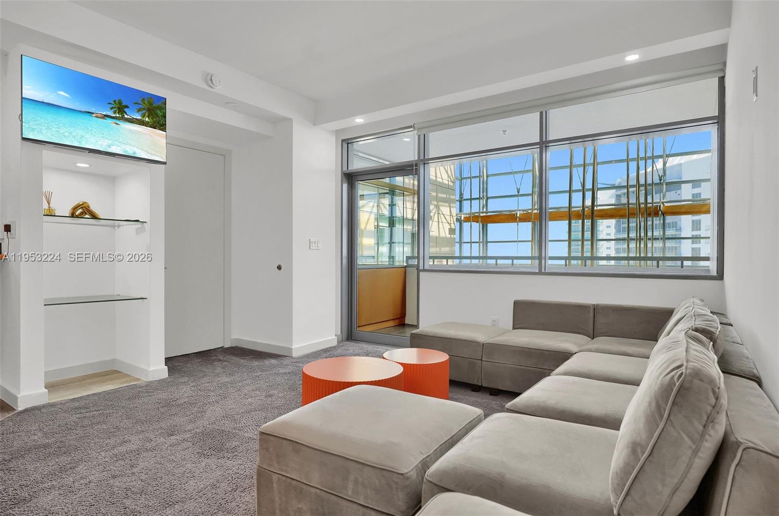 image Brickell Arch8