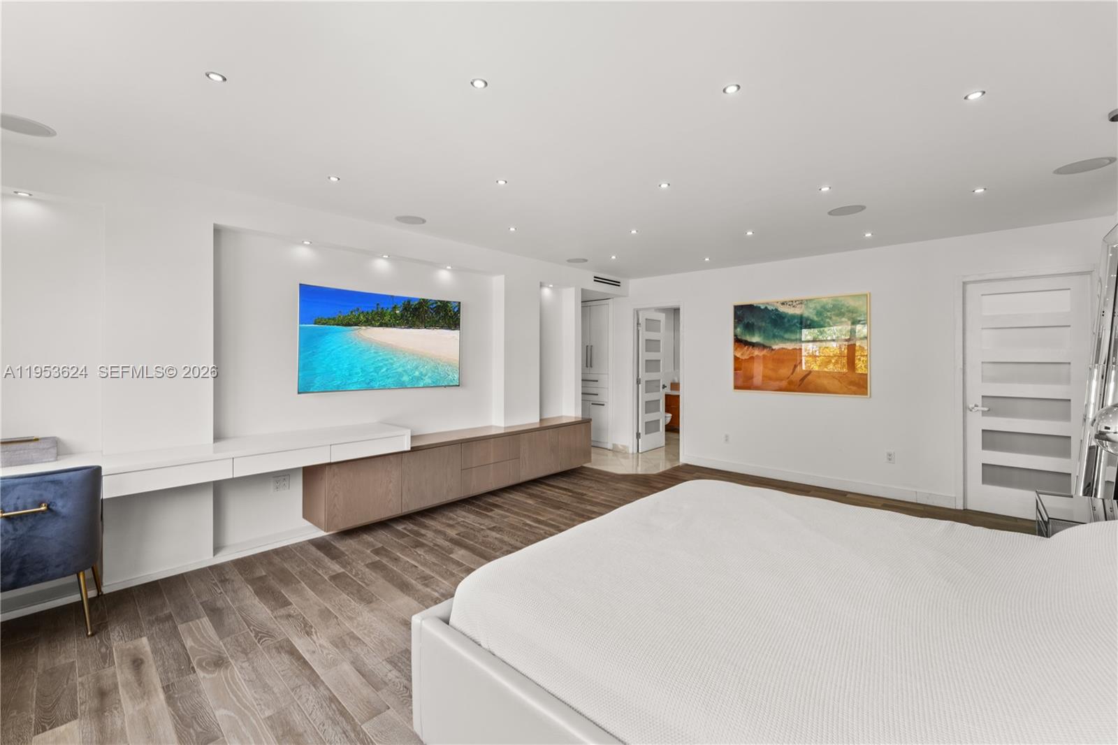 5640 Collins Ave #4D Miami Beach, FL 33140