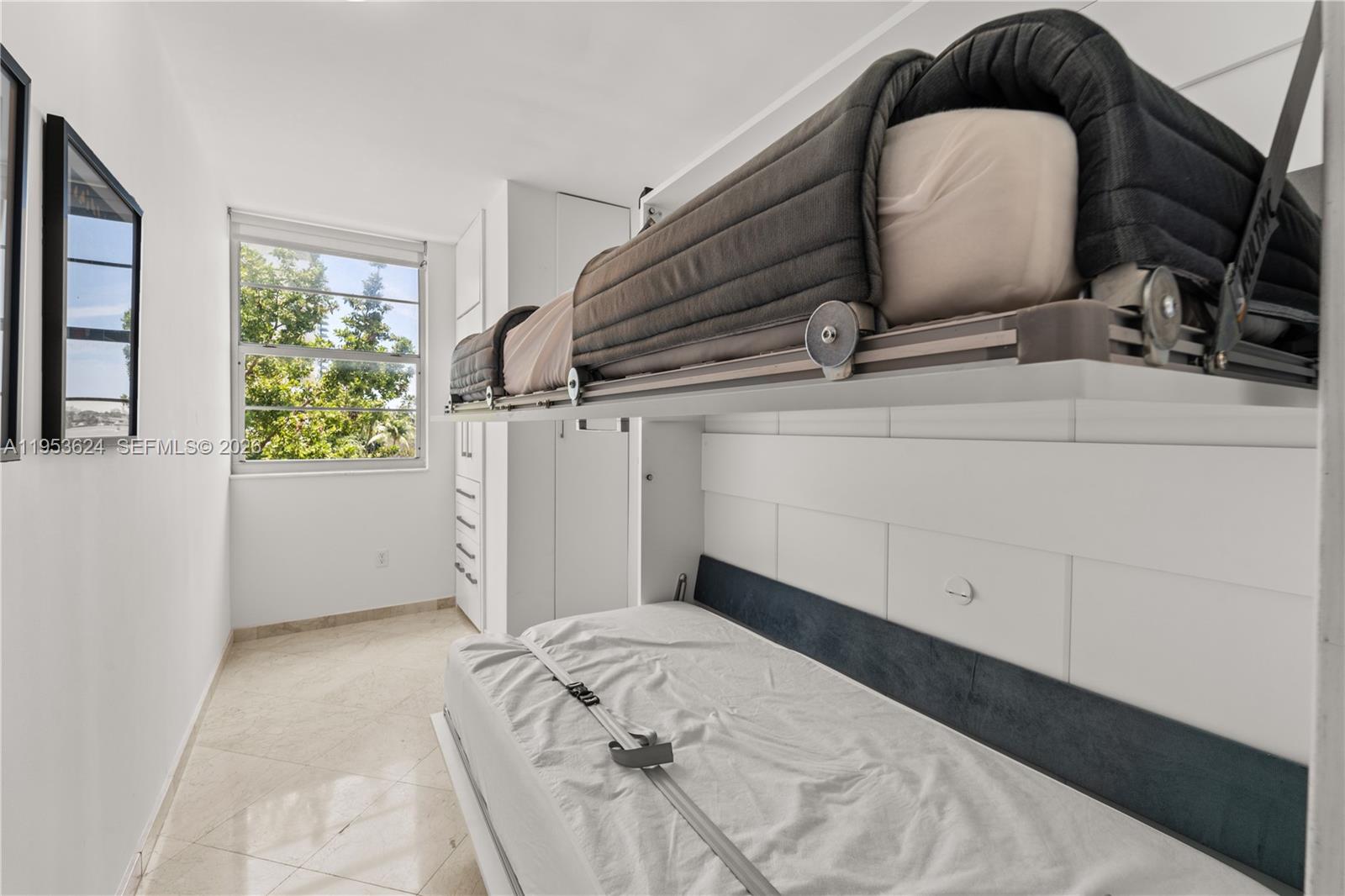 5640 Collins Ave #4D Miami Beach, FL 33140