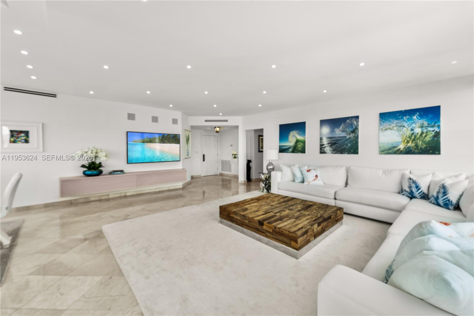 5640 Collins Ave #4D Miami Beach, FL 33140