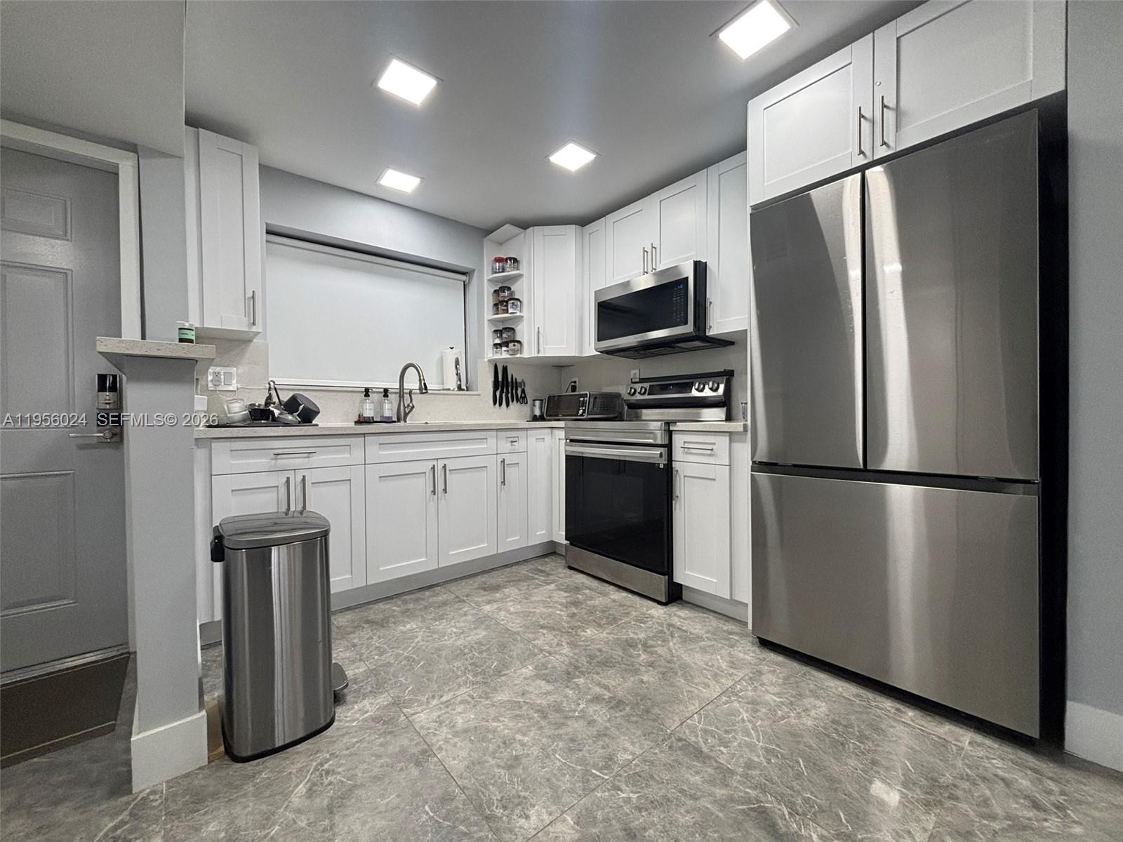 10865 SW 112th Ave #209