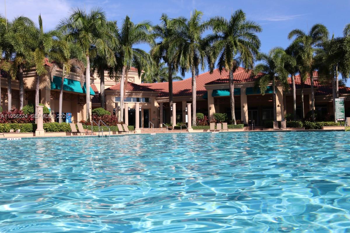 2023 NW 141st Ave Pembroke Pines, FL 33028