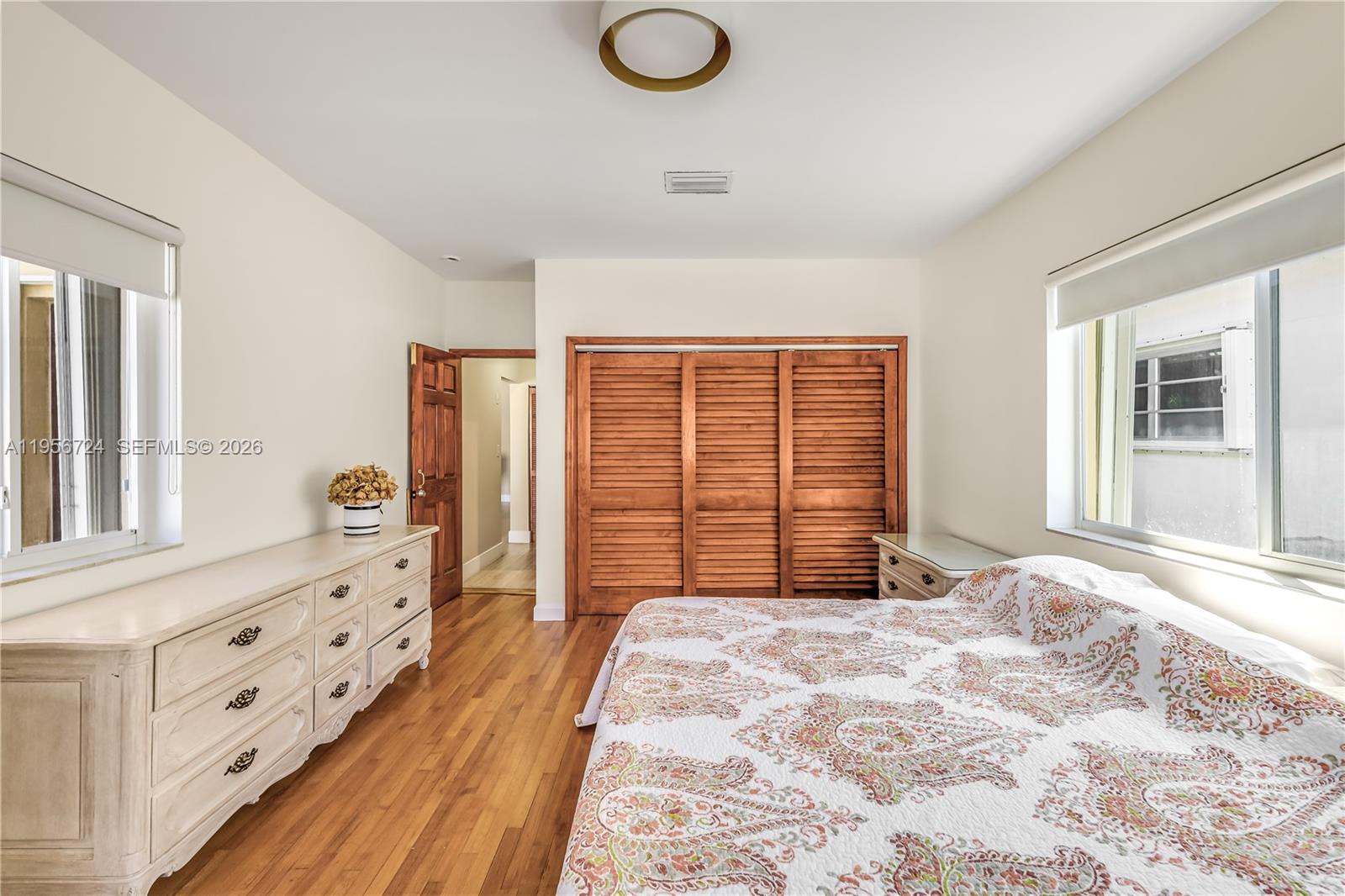 9457 Carlyle Ave Surfside, FL 33154