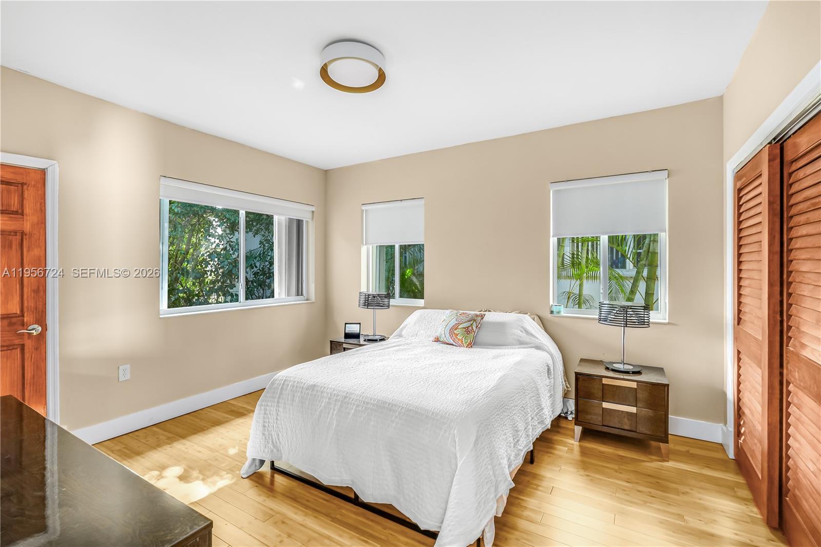 9457 Carlyle Ave Surfside, FL 33154