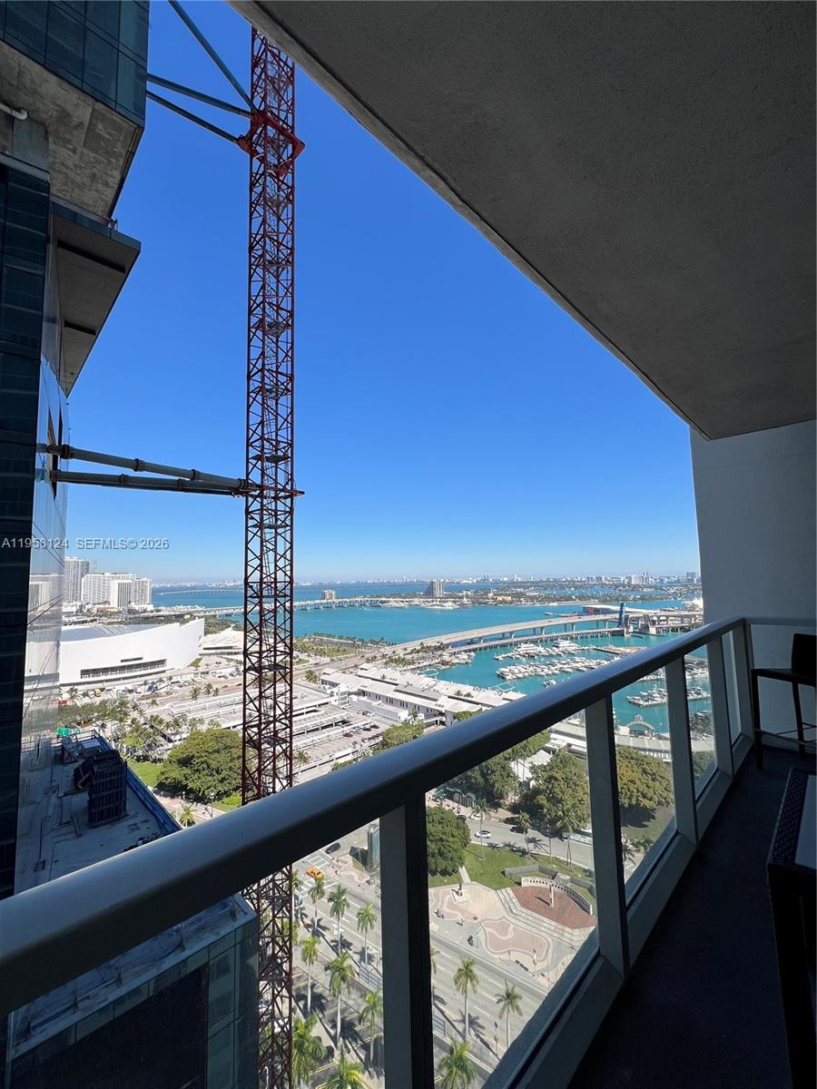244 Biscayne Blvd #2604