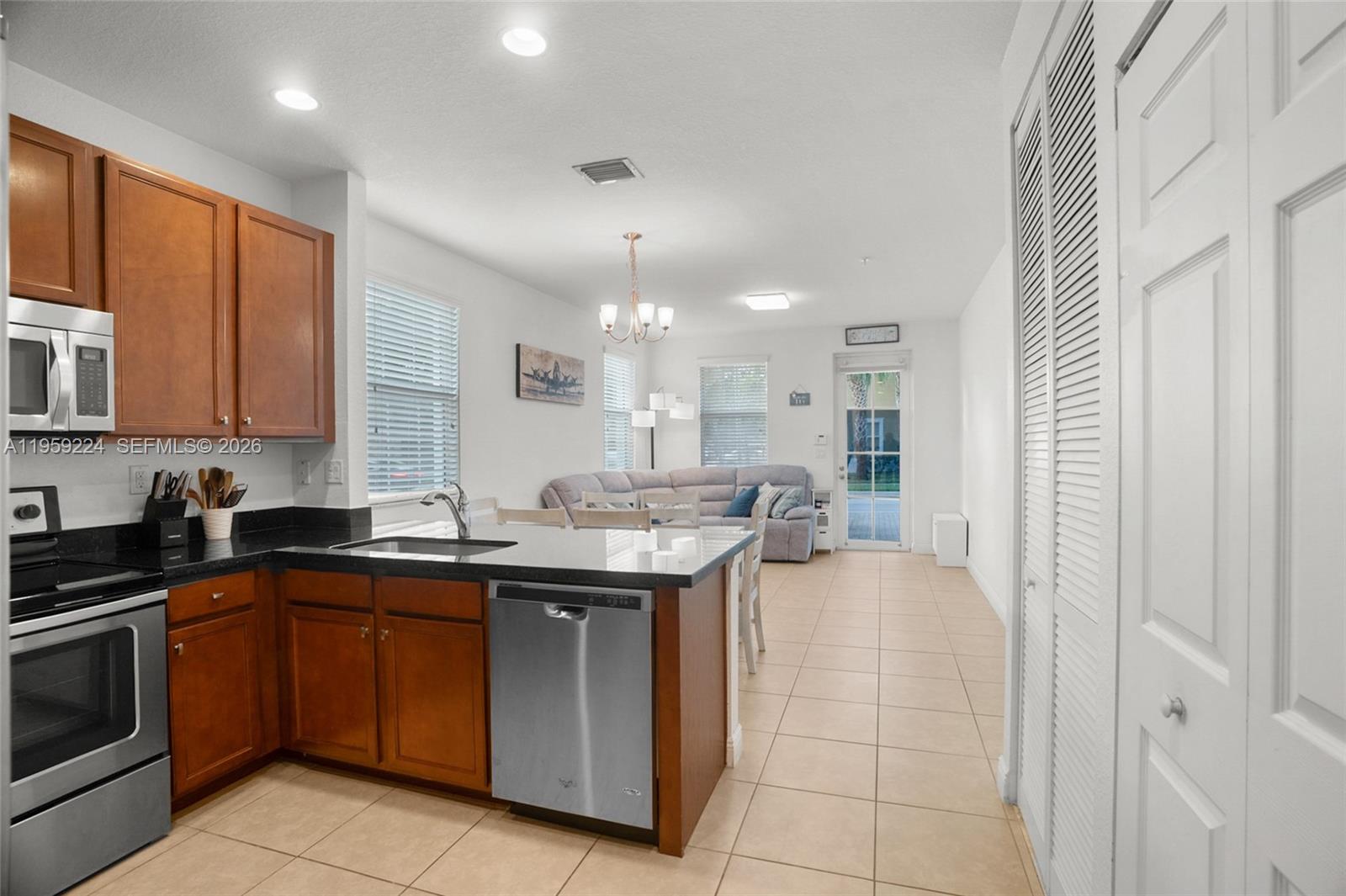 14774 SW 10th St #10502 Pembroke Pines, FL 33027