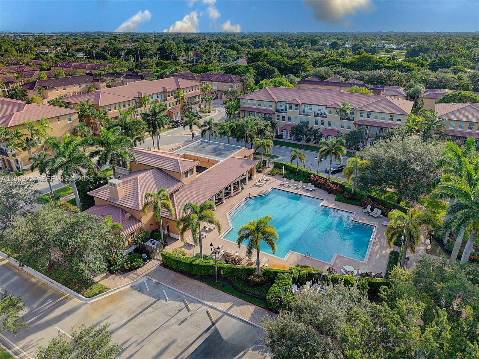 14774 SW 10th St #10502 Pembroke Pines, FL 33027