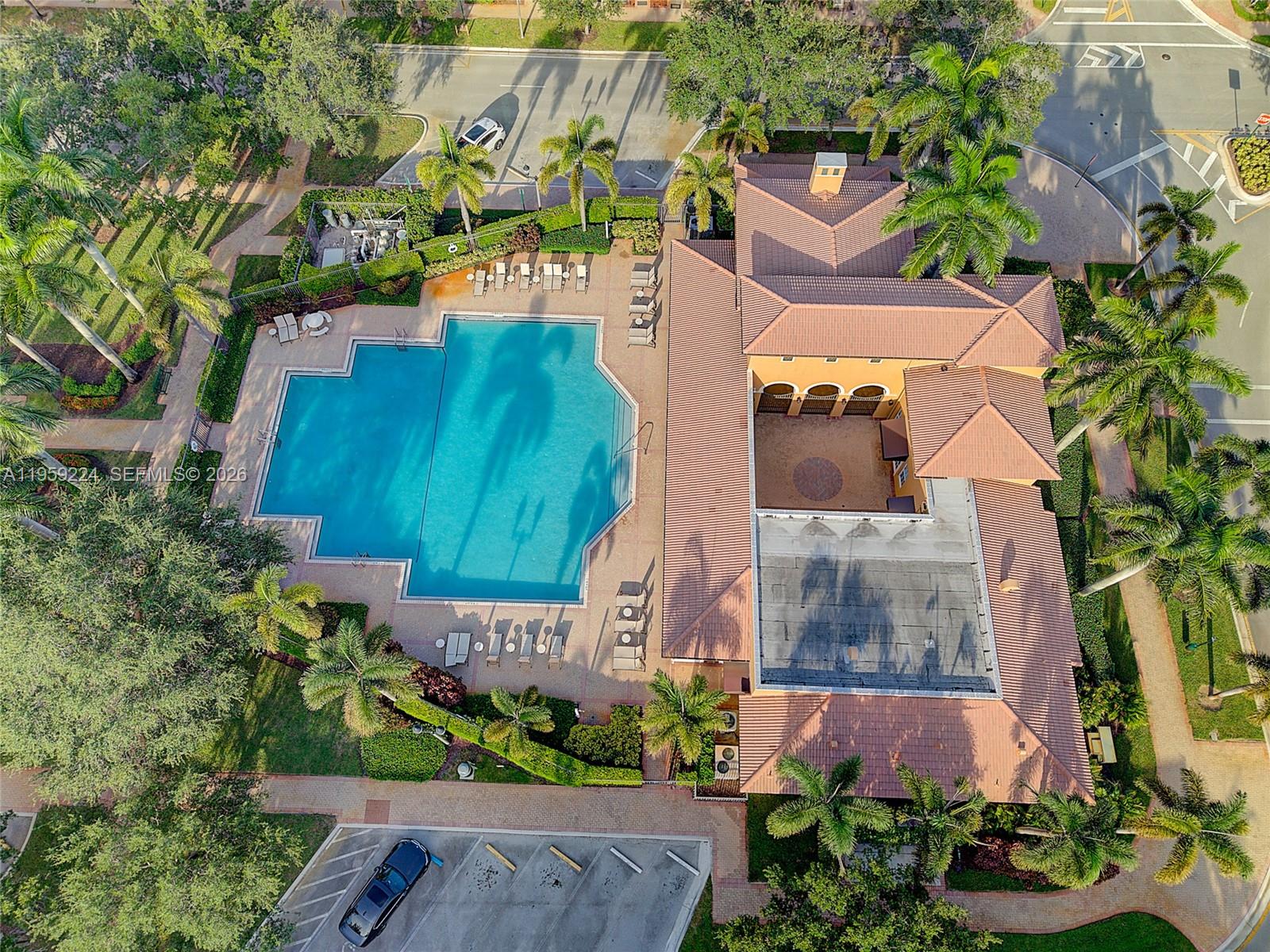 14774 SW 10th St #10502 Pembroke Pines, FL 33027