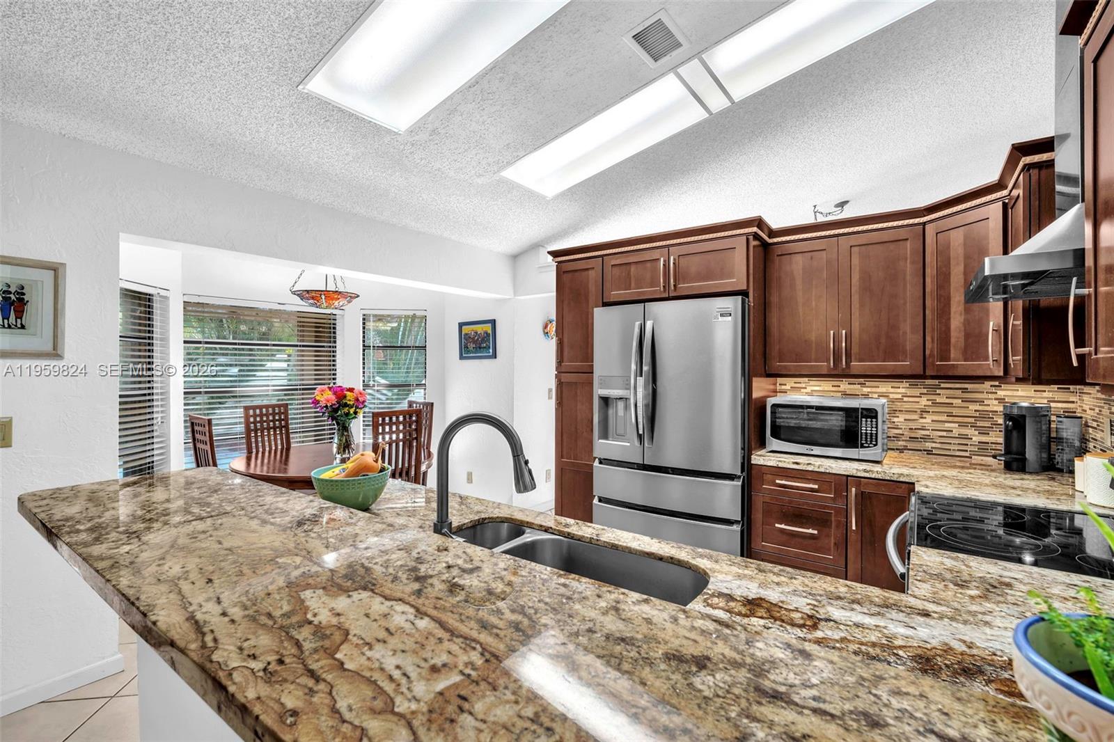 9300 NW 32nd Mnr Sunrise, FL 33351