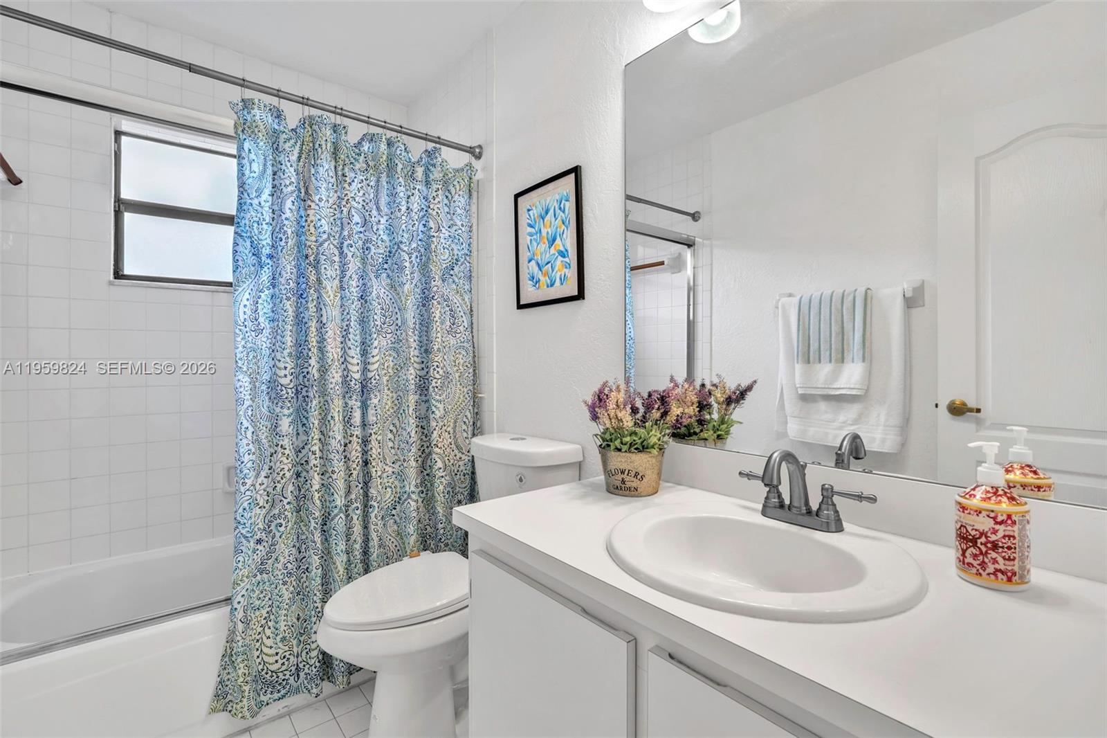 9300 NW 32nd Mnr Sunrise, FL 33351