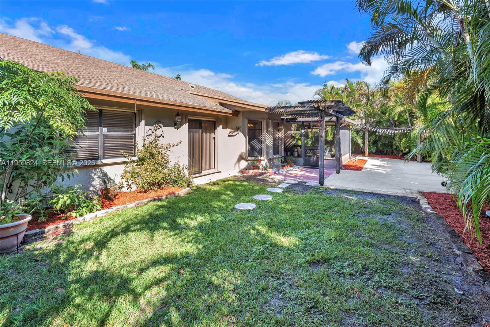 9300 NW 32nd Mnr Sunrise, FL 33351