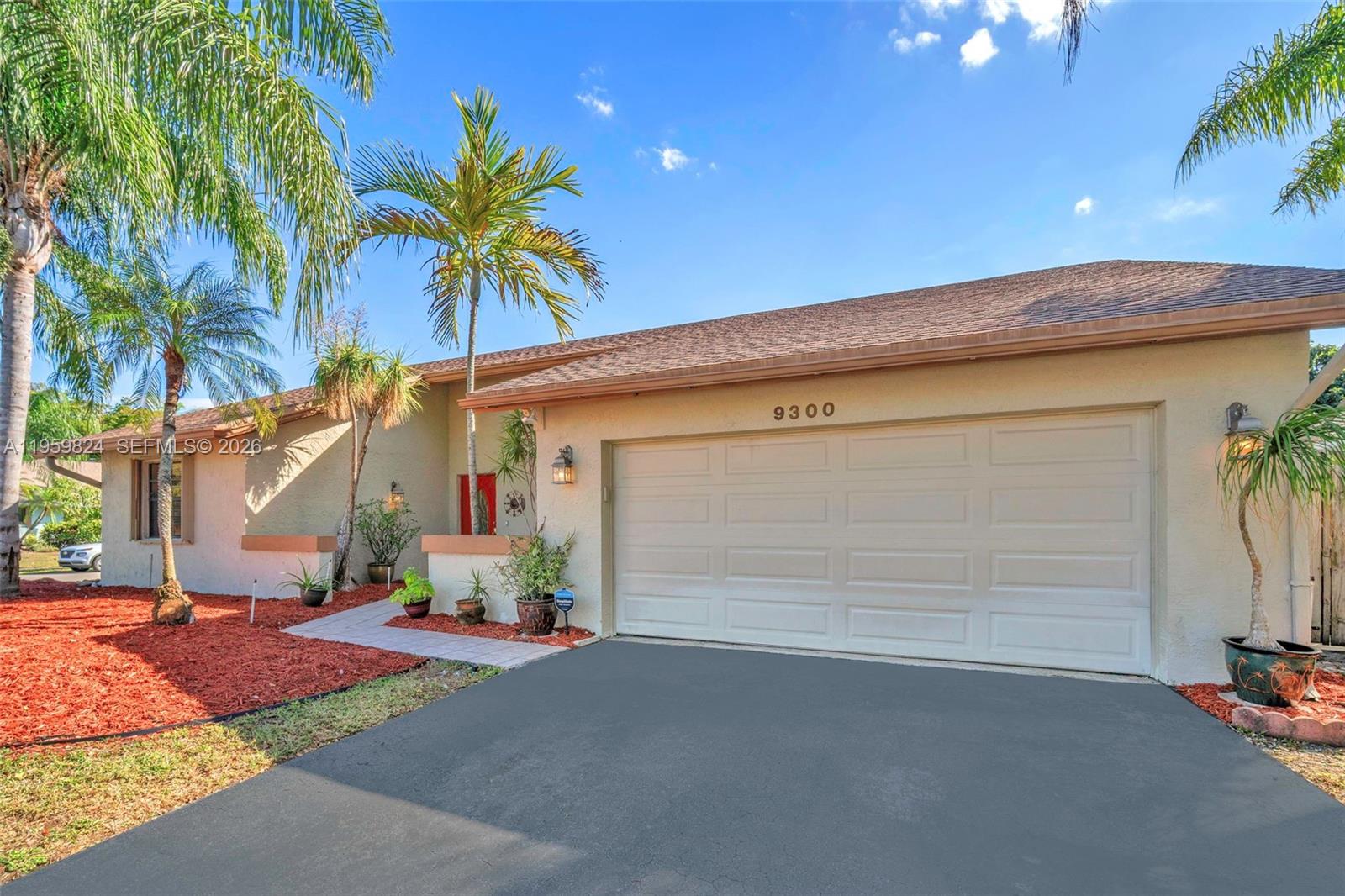 9300 NW 32nd Mnr Sunrise, FL 33351