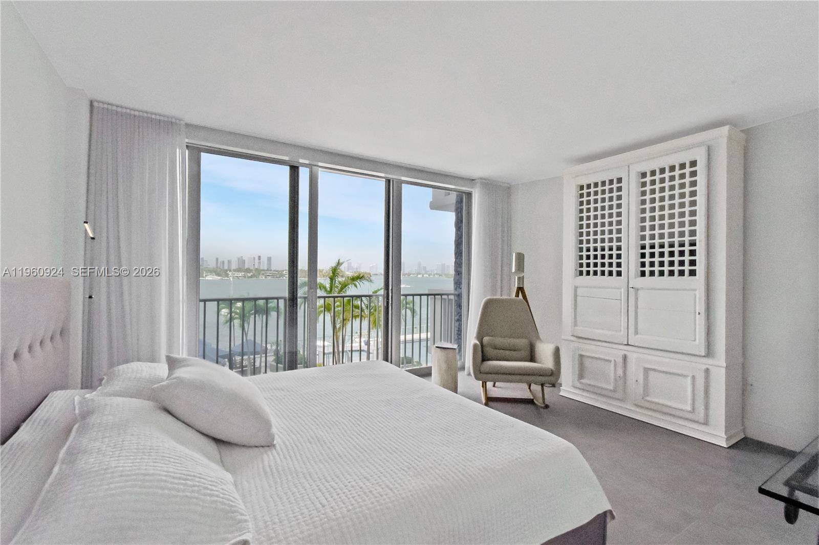 800 West Ave #421 Miami Beach, FL 33139