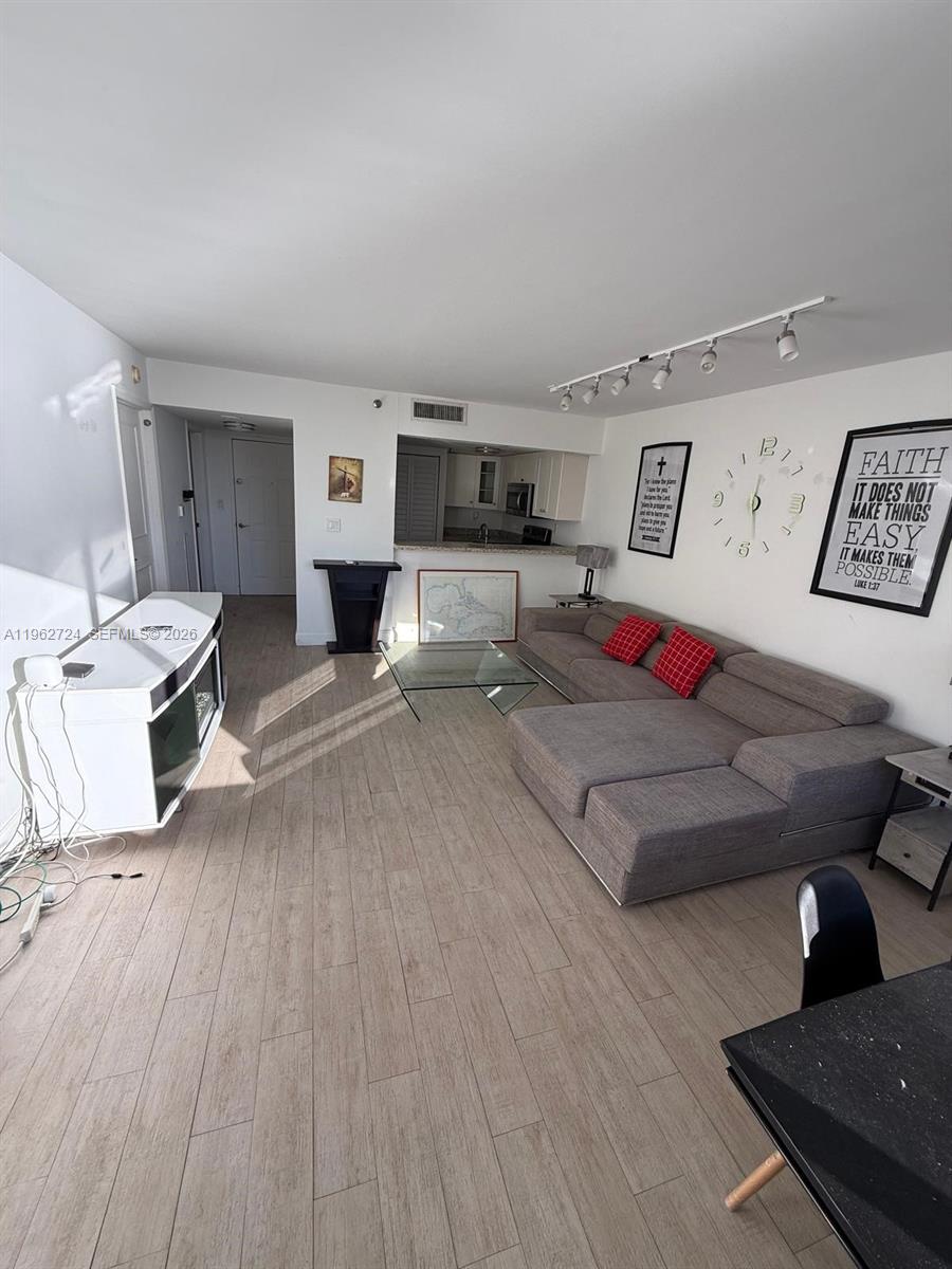 image Brickell Key Two6