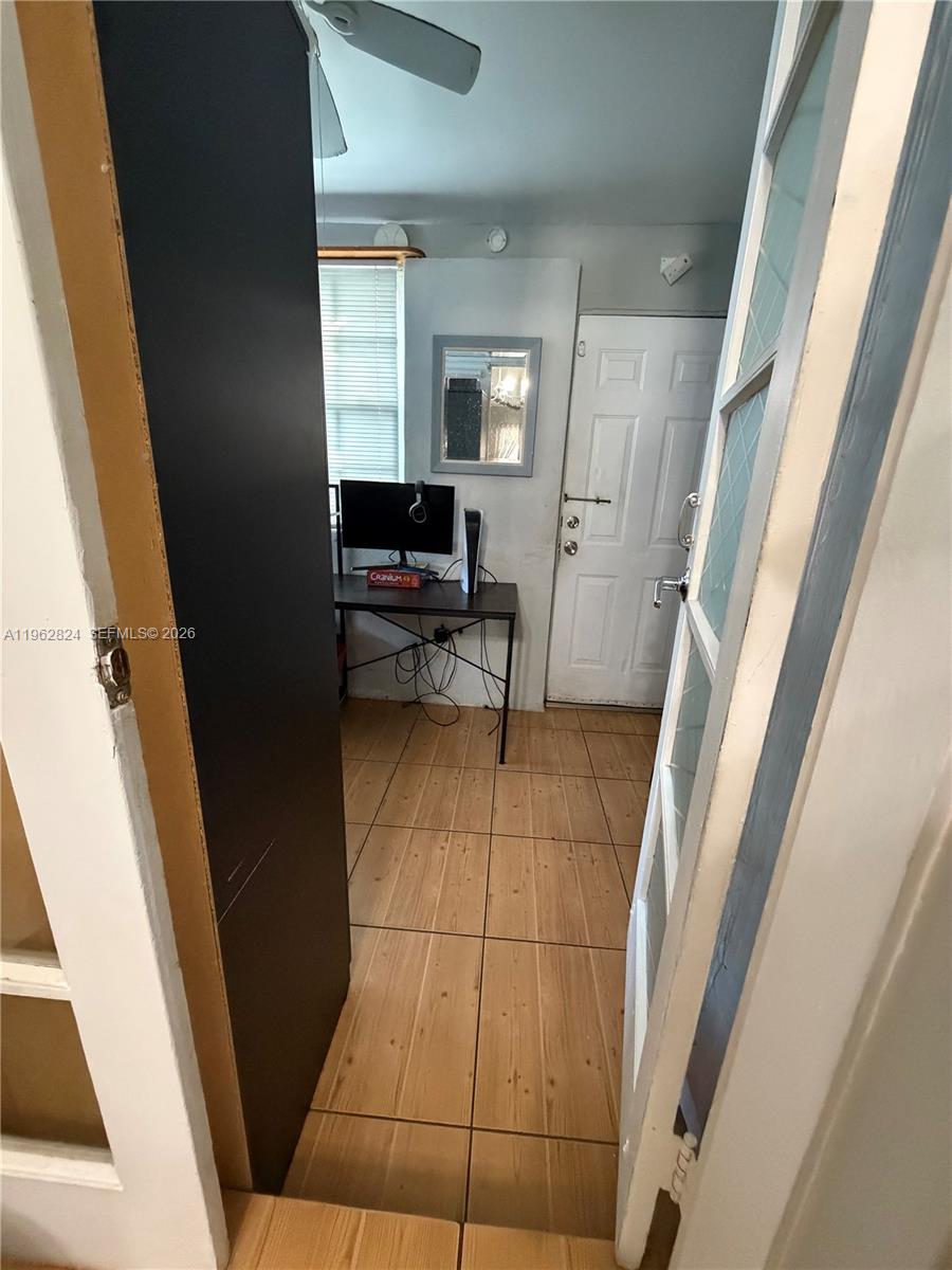 2460 NW 33rd St Miami, FL 33142