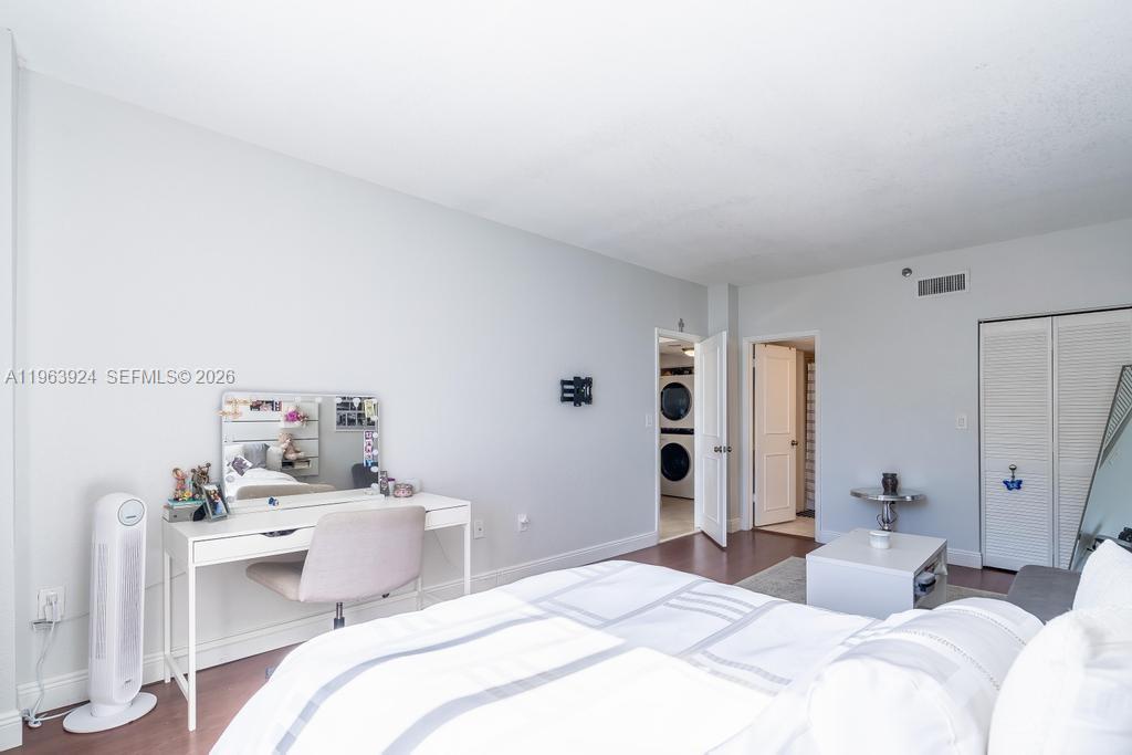 image Brickell Key Two14