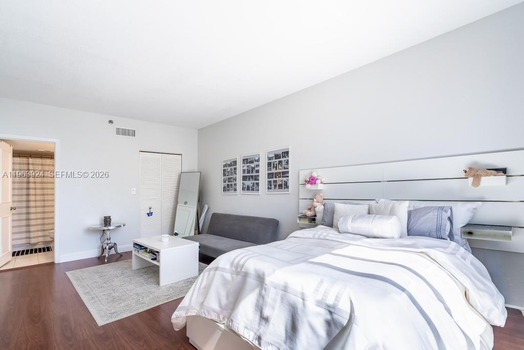 image Brickell Key Two16