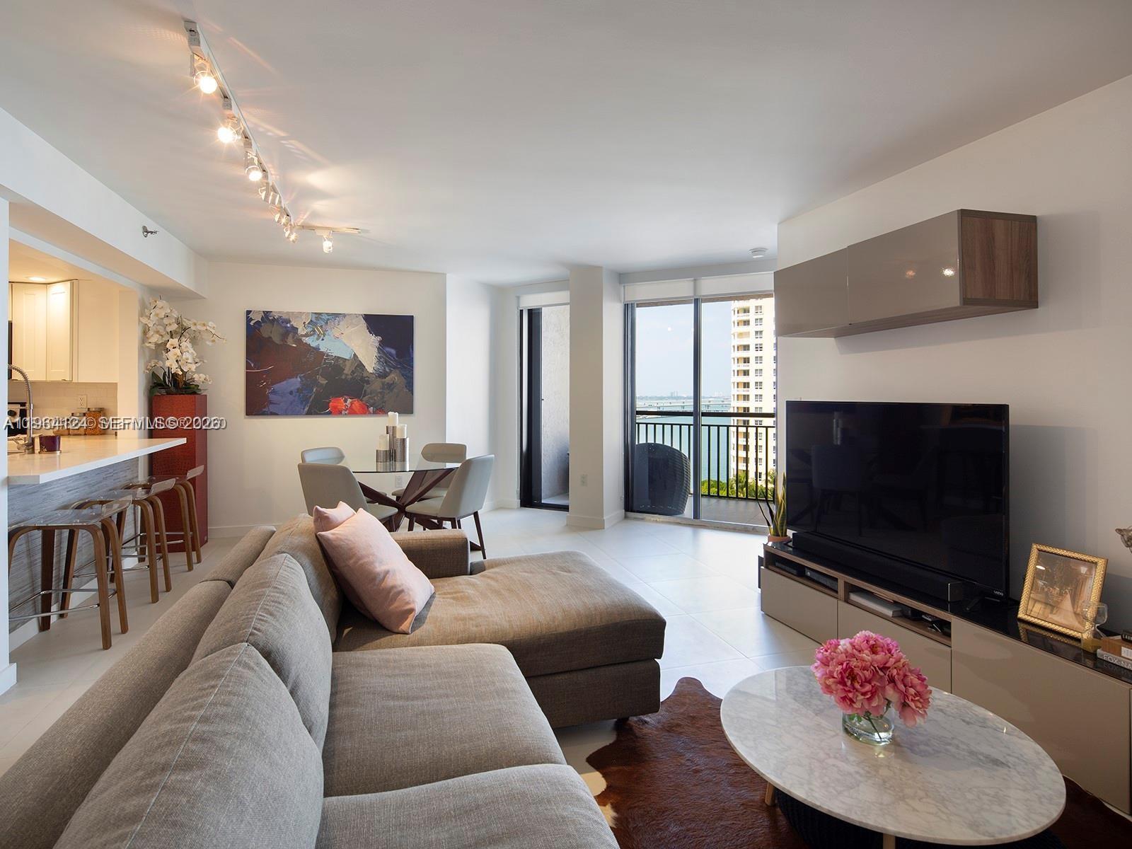 540 Brickell Key Dr #1504