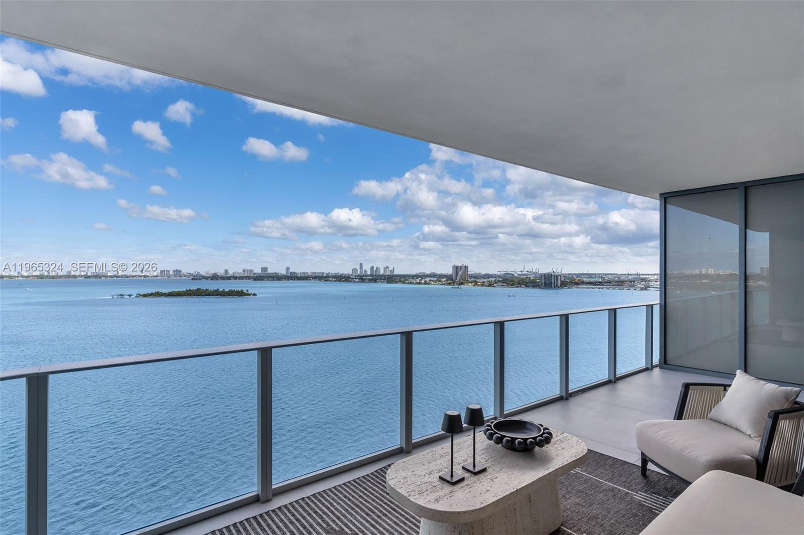 700 NE 24th St #1203