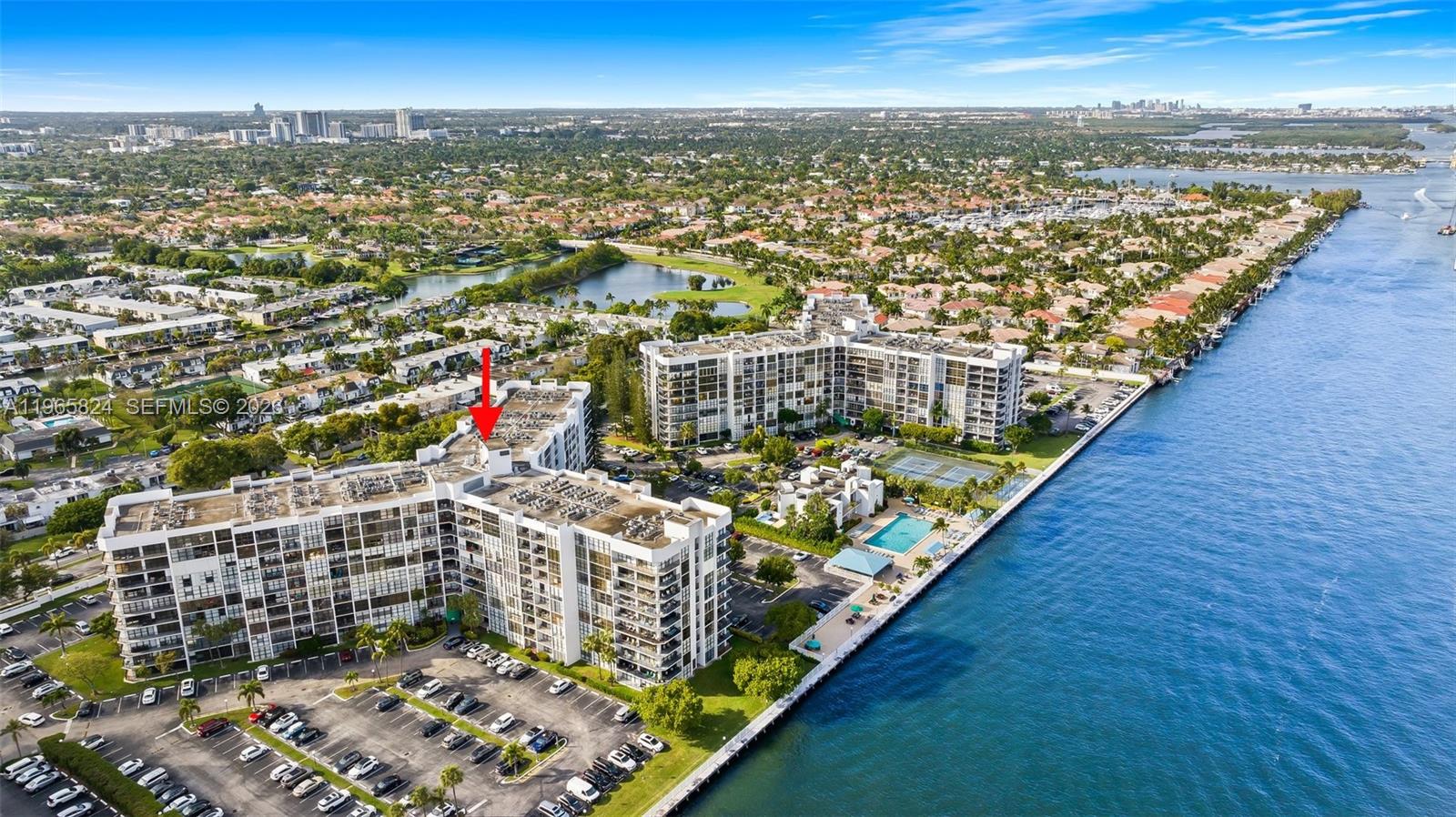 800 Parkview Dr #221 Hallandale Beach, FL 33009