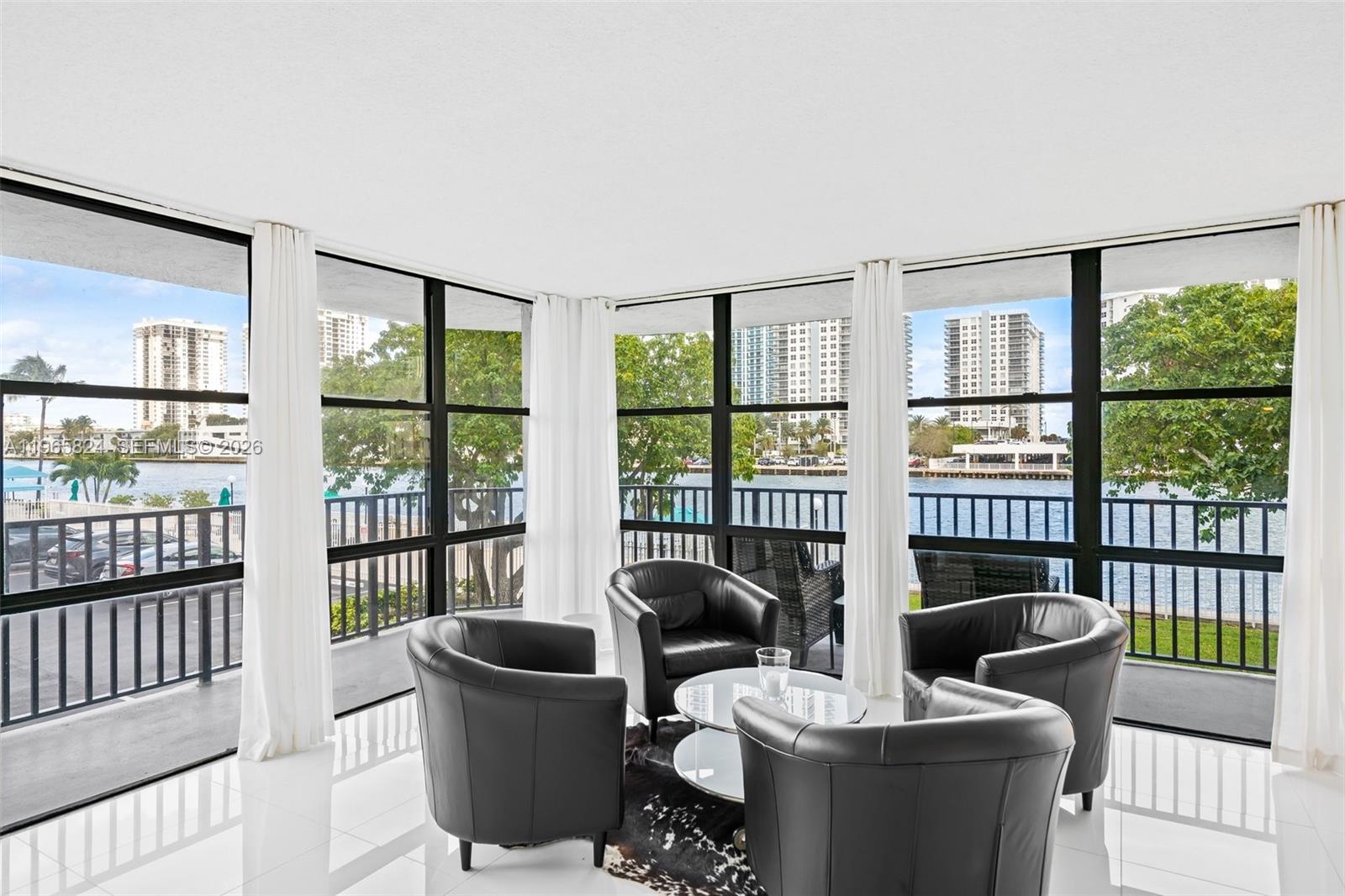 800 Parkview Dr #221 Hallandale Beach, FL 33009