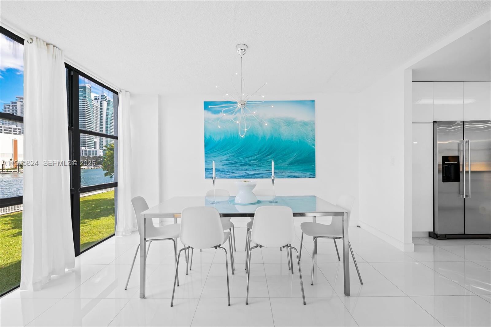 800 Parkview Dr #221 Hallandale Beach, FL 33009