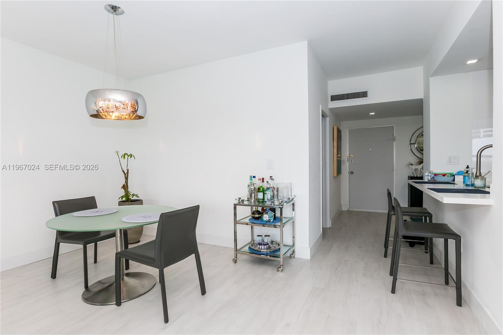 9100 W Bay Hbr Dr #9C Bay Harbor Islands, FL 33154