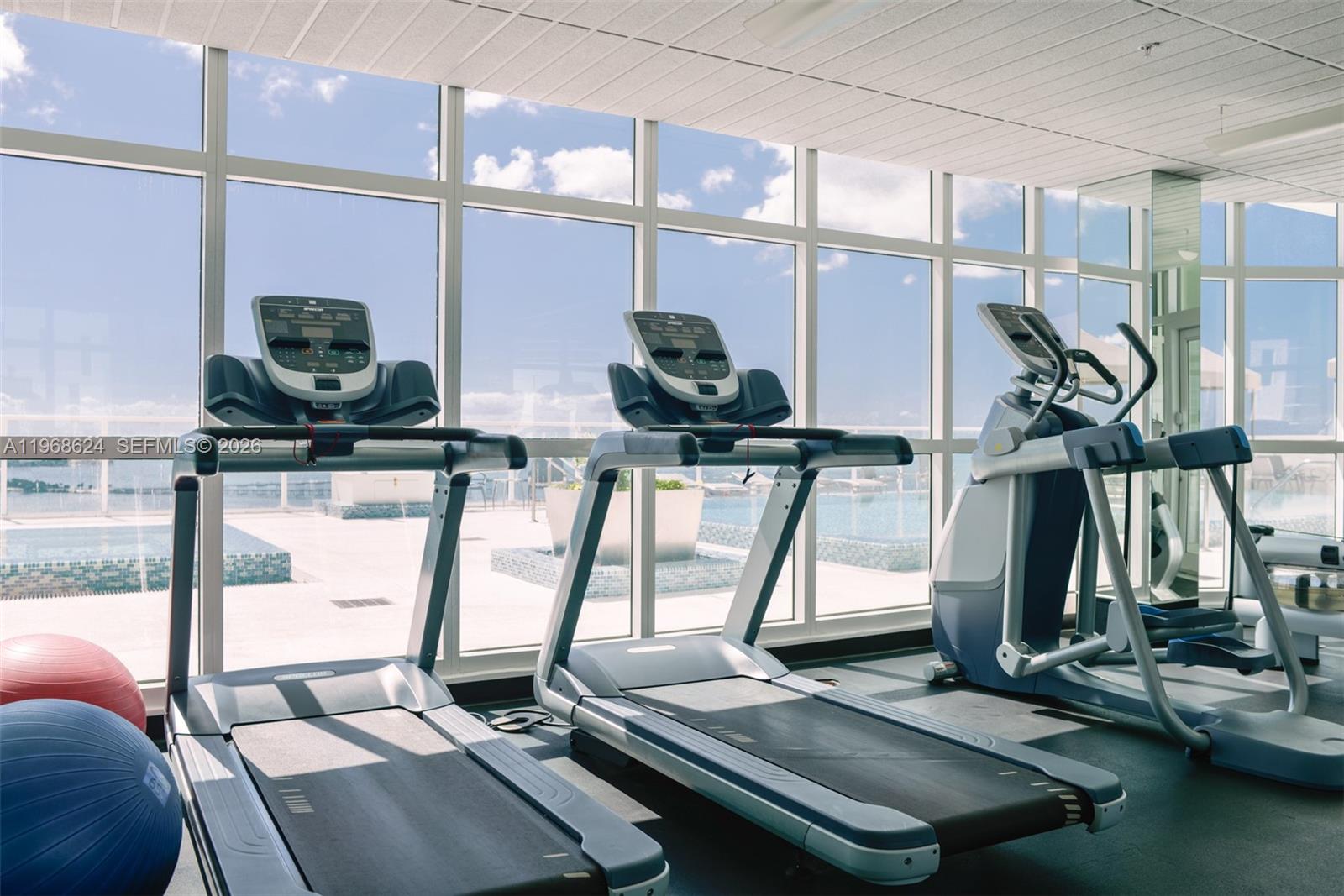 image Emerald at Brickell15