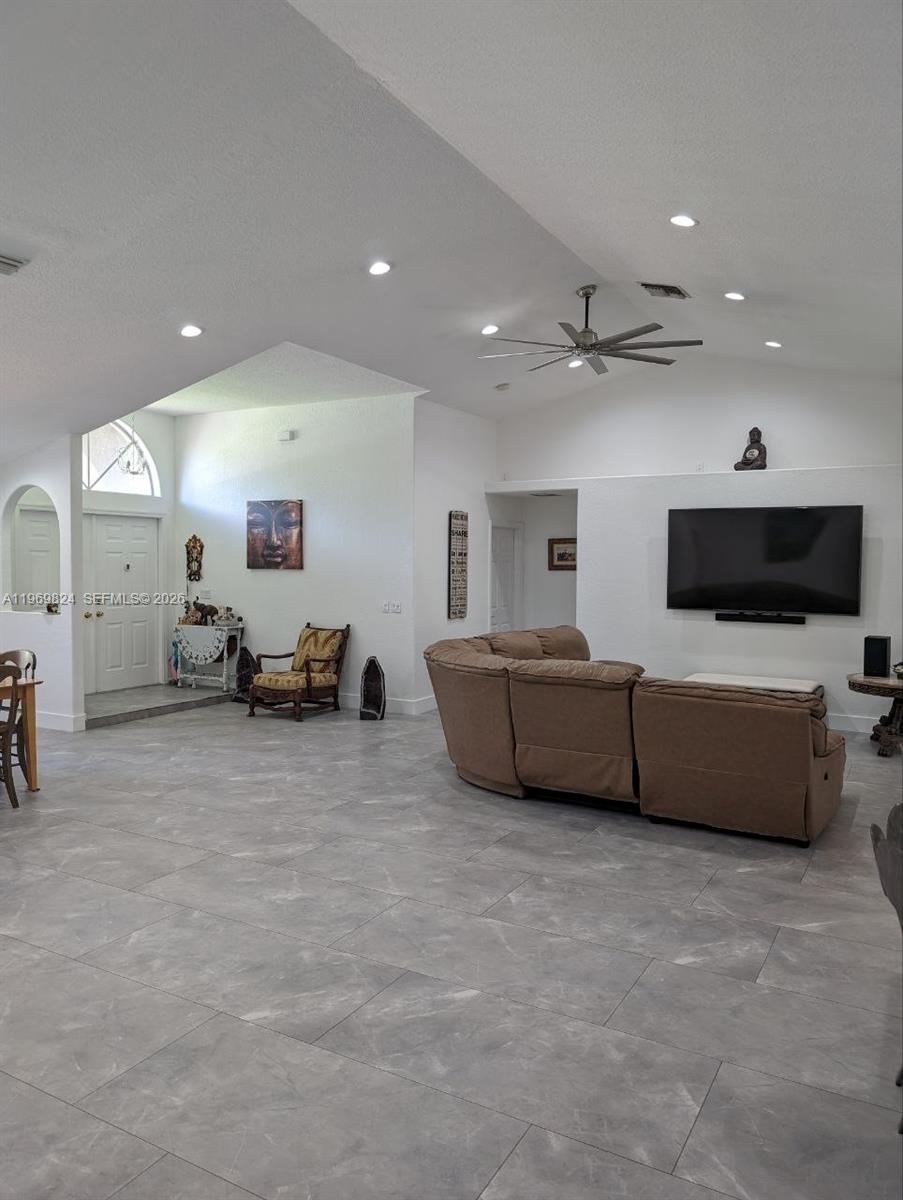 10920 Barn Rd Lake Worth, FL 33449