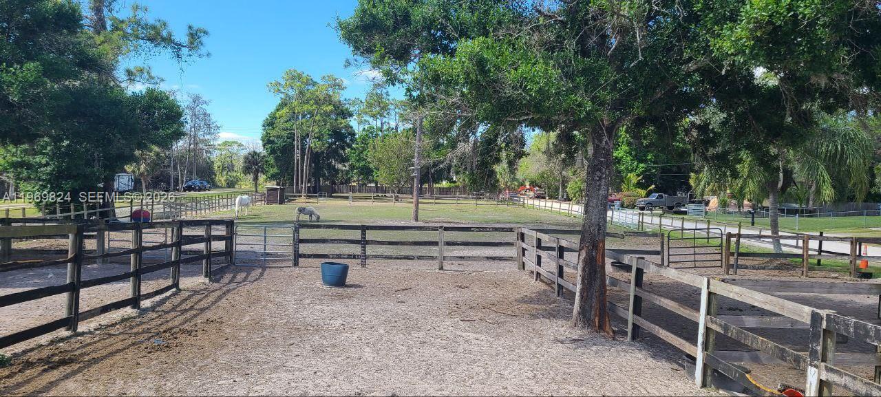 10920 Barn Rd Lake Worth, FL 33449