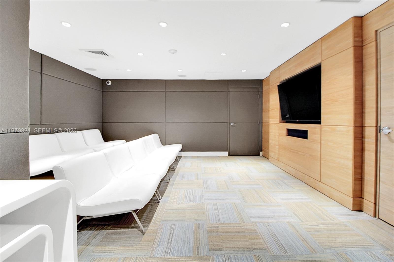 951 Brickell Ave #505 Miami, FL 33131