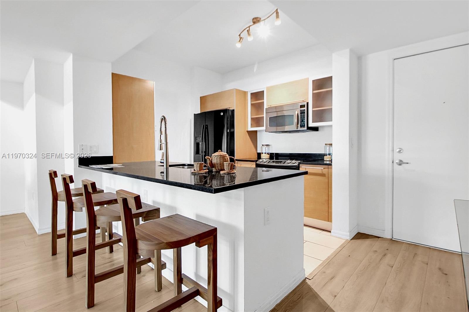 951 Brickell Ave #505 Miami, FL 33131