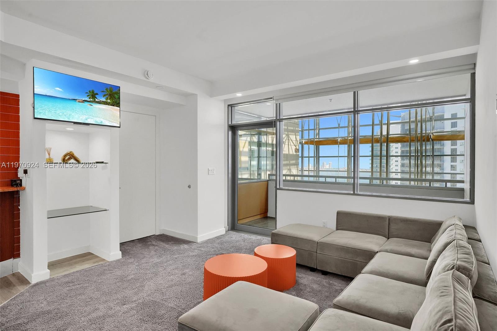 image Brickell Arch10