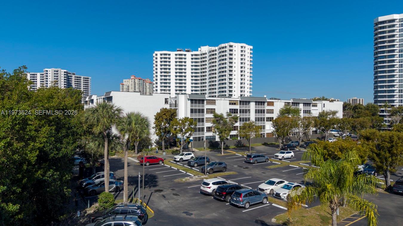 3350 NE 192nd St #5H-B