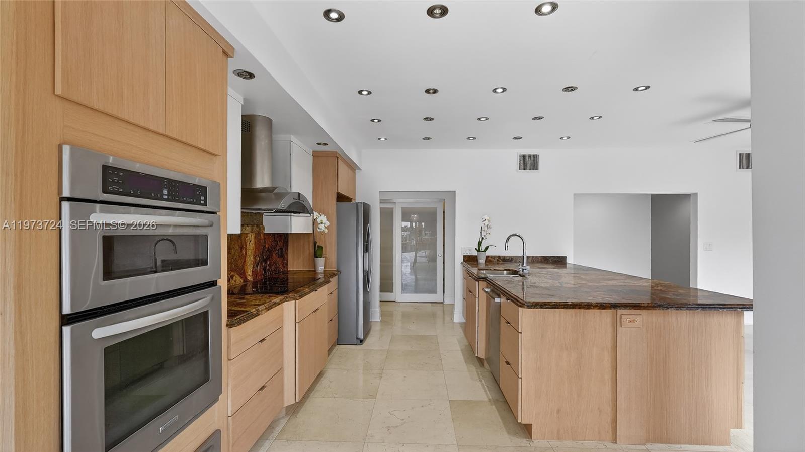 3226 NE 168th St North Miami Beach, FL 33160