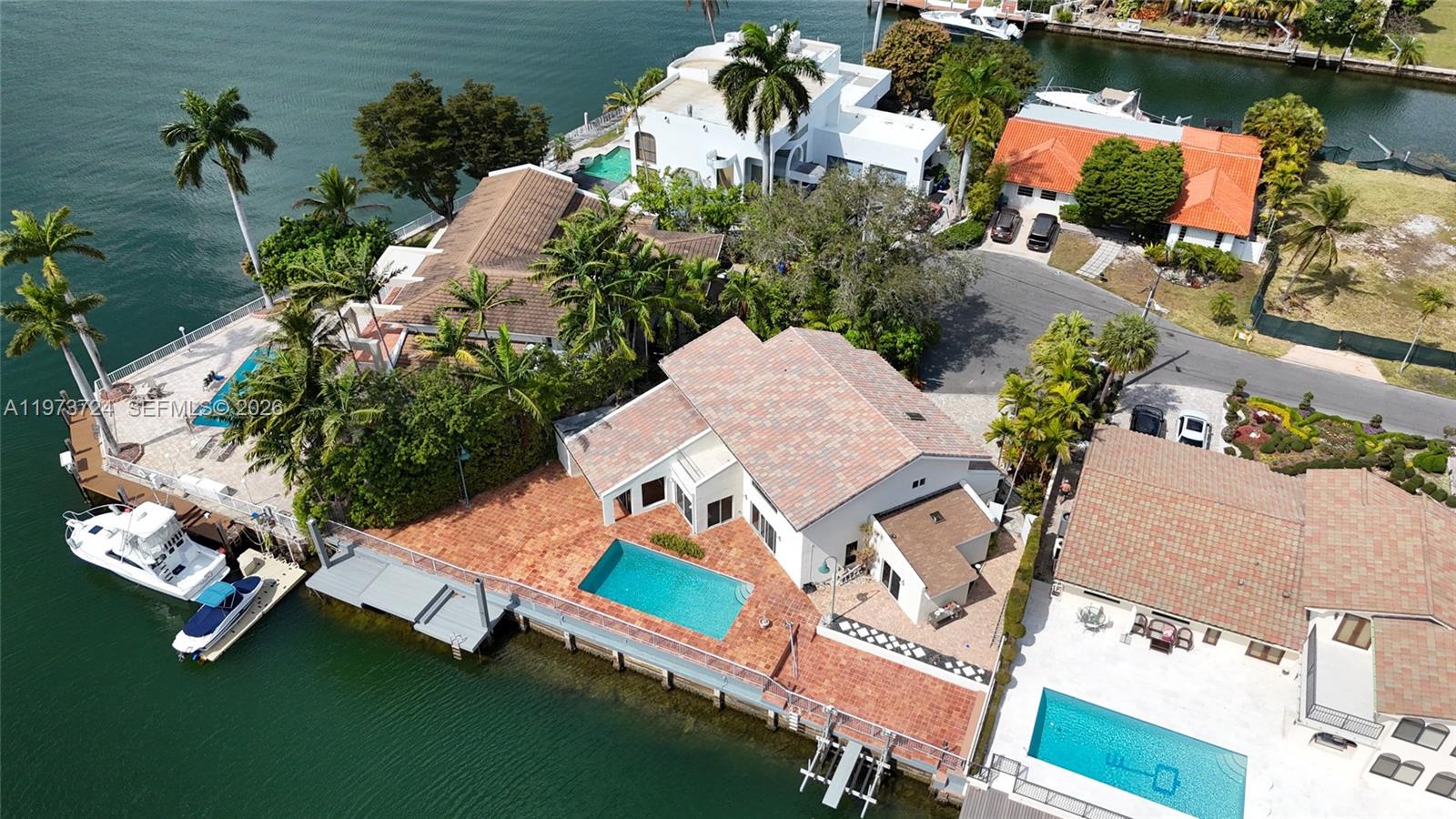 3226 NE 168th St North Miami Beach, FL 33160