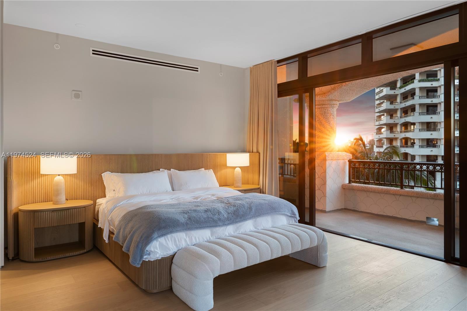 7043 Fisher Is Dr #7043 Miami Beach, FL 33109