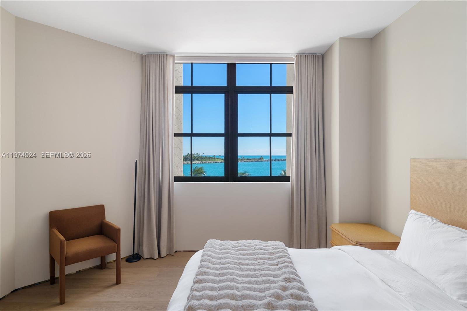 7043 Fisher Is Dr #7043 Miami Beach, FL 33109