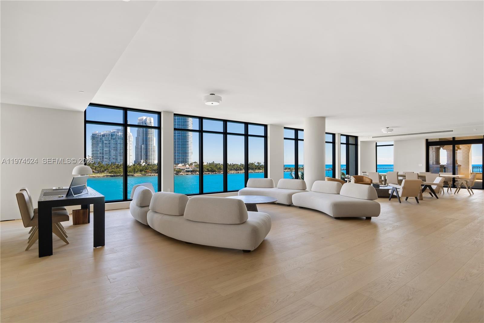 7043 Fisher Is Dr #7043 Miami Beach, FL 33109